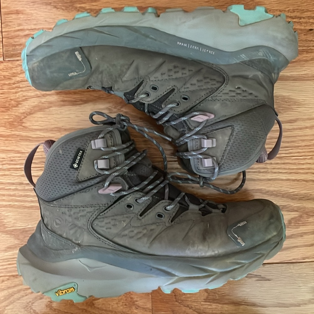 Hoka Women’s Waterproof Hiking Boots - Kaha 2 GTX Sz 7.5